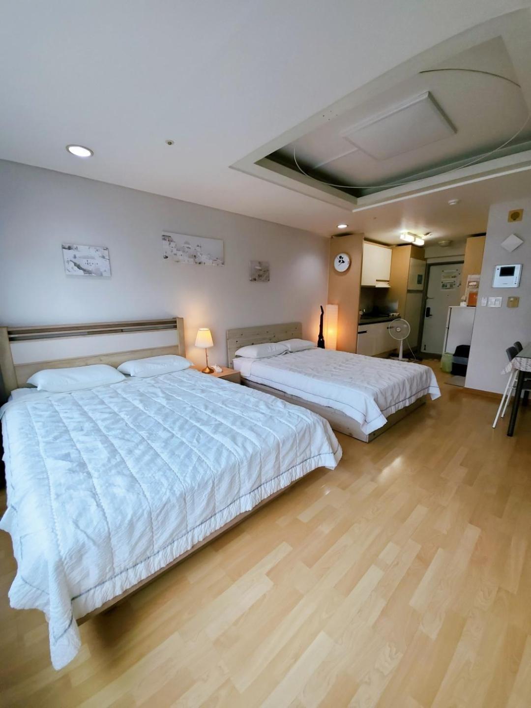 Hongdae Residence-2 1Min From Hongik Uni Station Exit #1 Seoul Exteriör bild